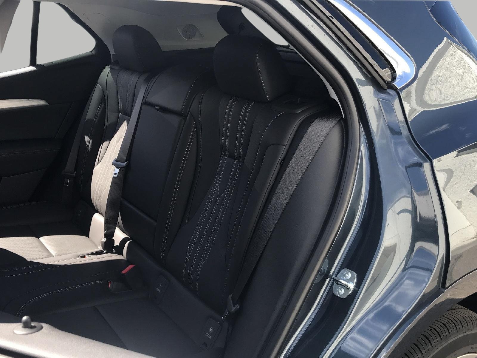 Used 2026 Buick Envision Avenir AWD/4WD image 17