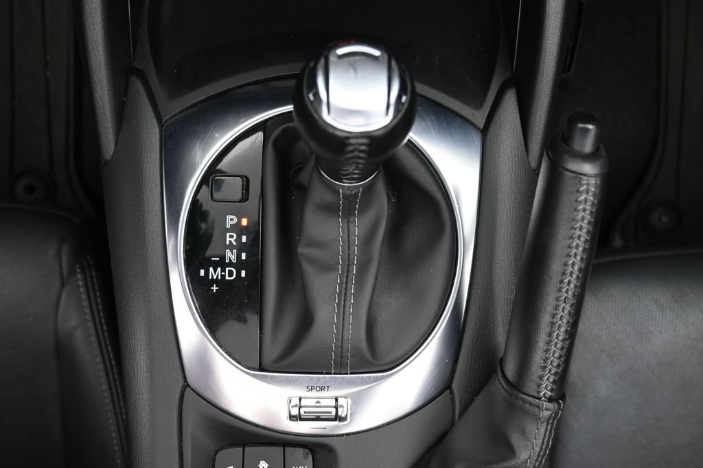 Used 2022 MAZDA MX-5 Miata Grand Touring w/ Weather Package RWD image 17