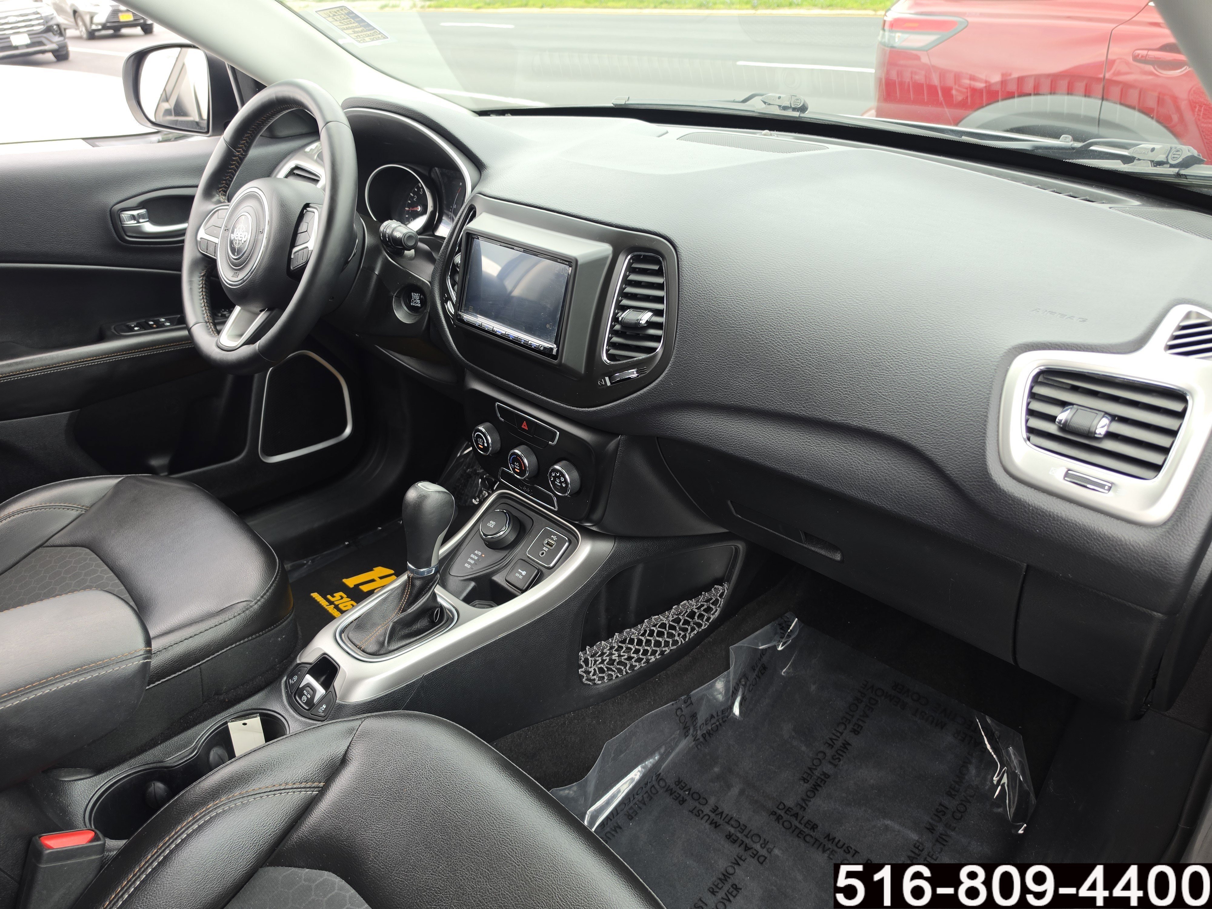 Used 2018 Jeep Compass Latitude AWD/4WD image 12