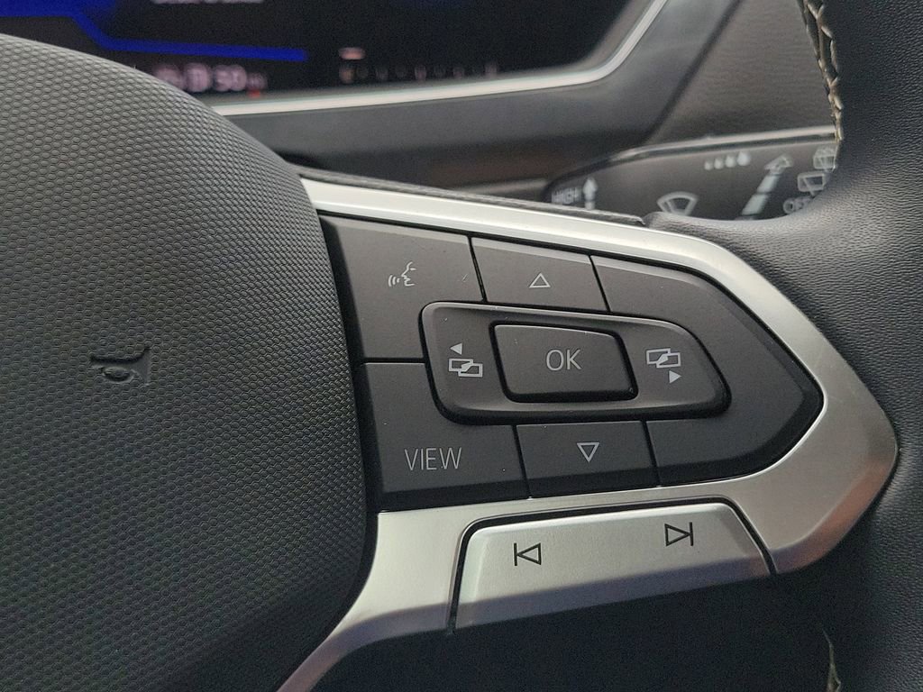 Certified 2022 Volkswagen Tiguan SE FWD image 20