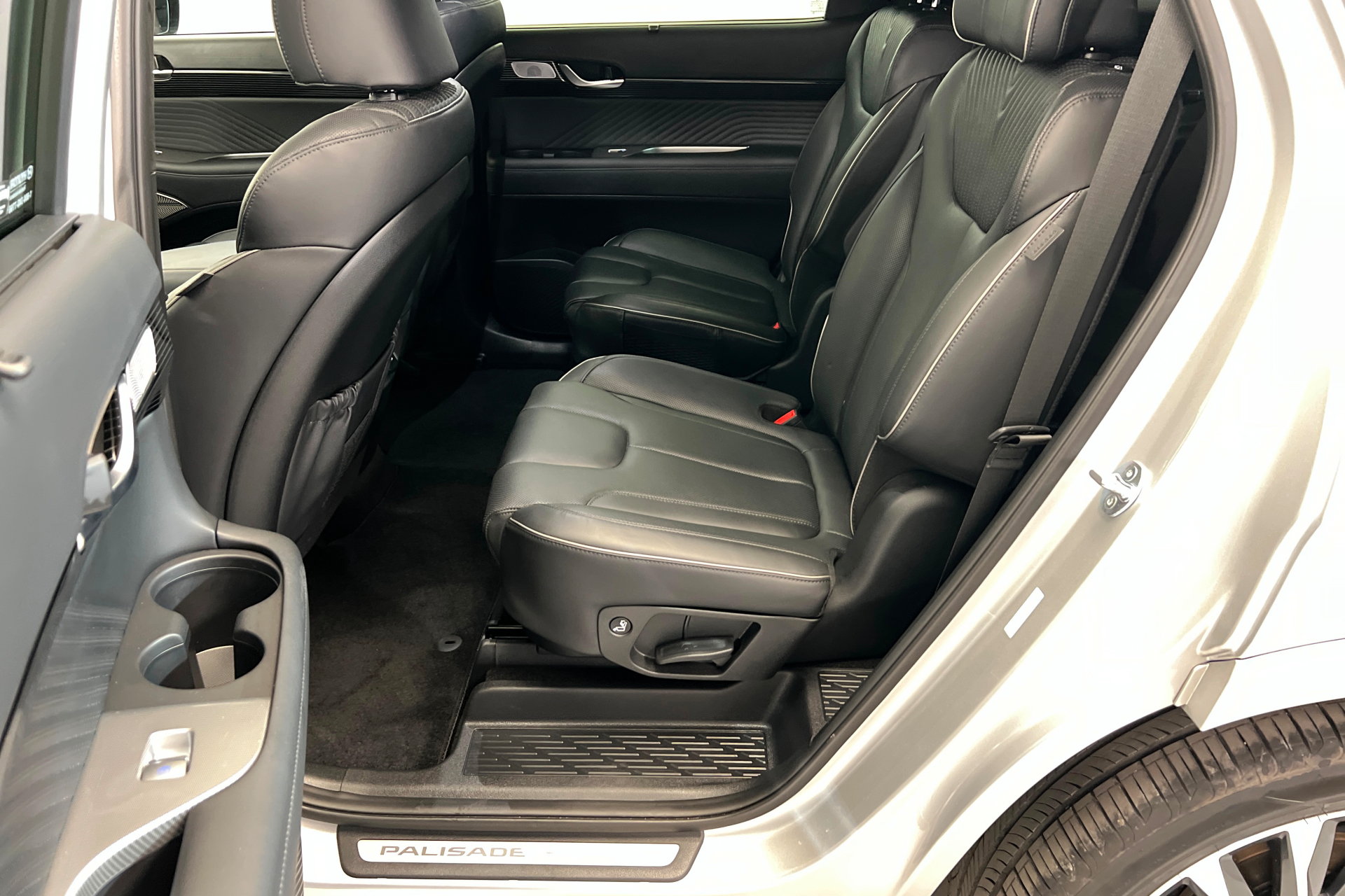 Used 2024 Hyundai Palisade Calligraphy AWD/4WD image 23