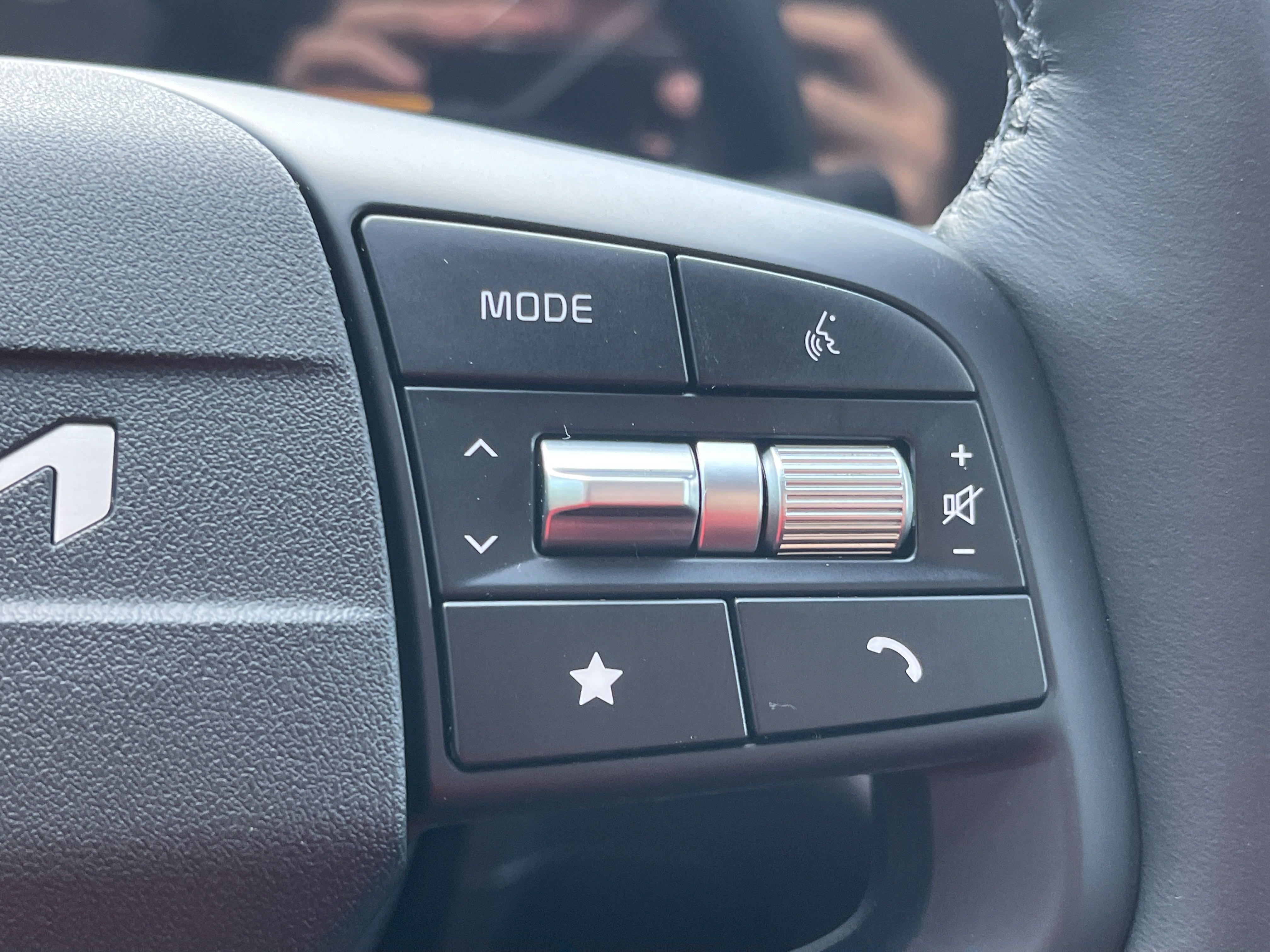 New 2026 Kia Sportage SX FWD image 15