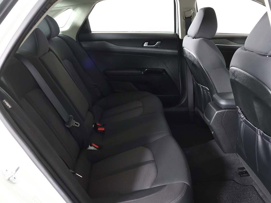 Used 2024 Kia K5 LXS image 32