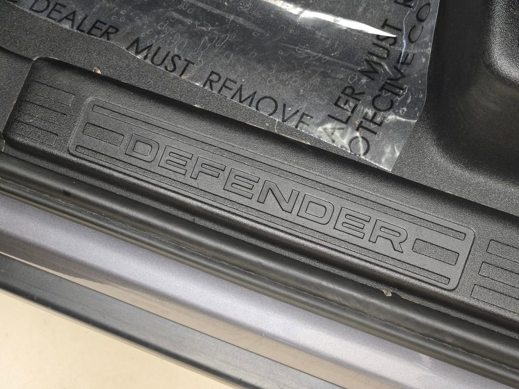 Used 2020 Land Rover Defender 110 First Edition AWD/4WD image 35