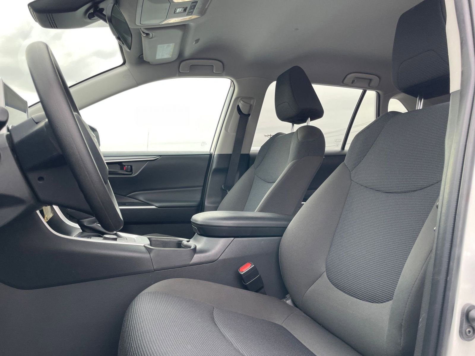 Used 2025 Toyota RAV4 LE image 25