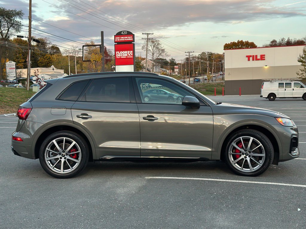 Used 2024 Audi Q5 e Premium Plus AWD/4WD image 8