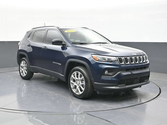 Used 2024 Jeep Compass Latitude AWD/4WD image 19