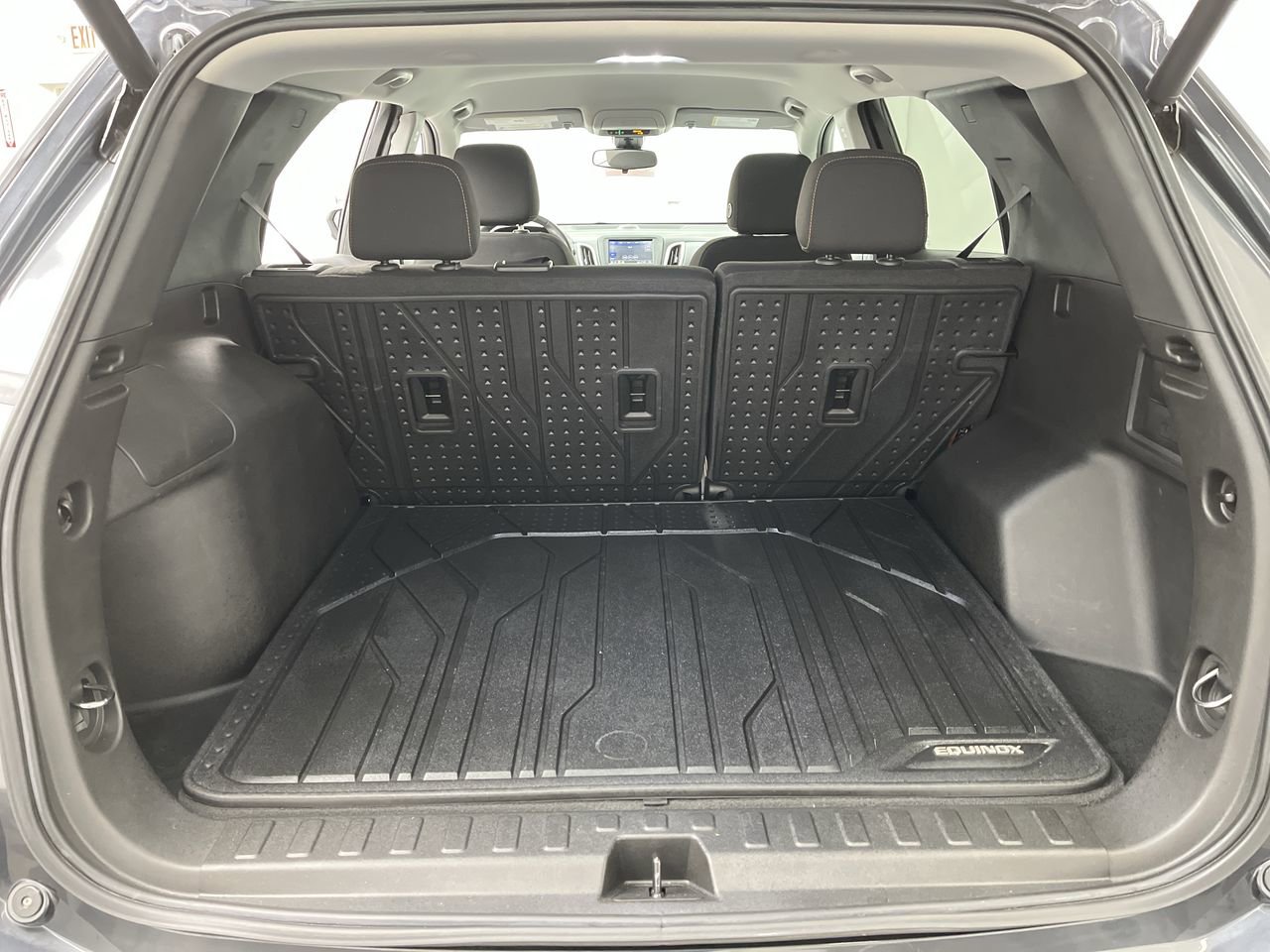 Used 2022 Chevrolet Equinox LT AWD/4WD image 28