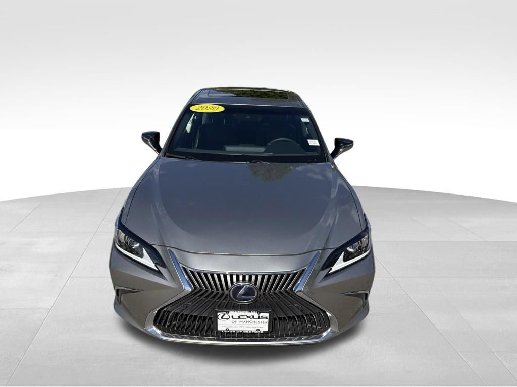 Used 2020 Lexus ES 300h w/ Luxury Package FWD image 2