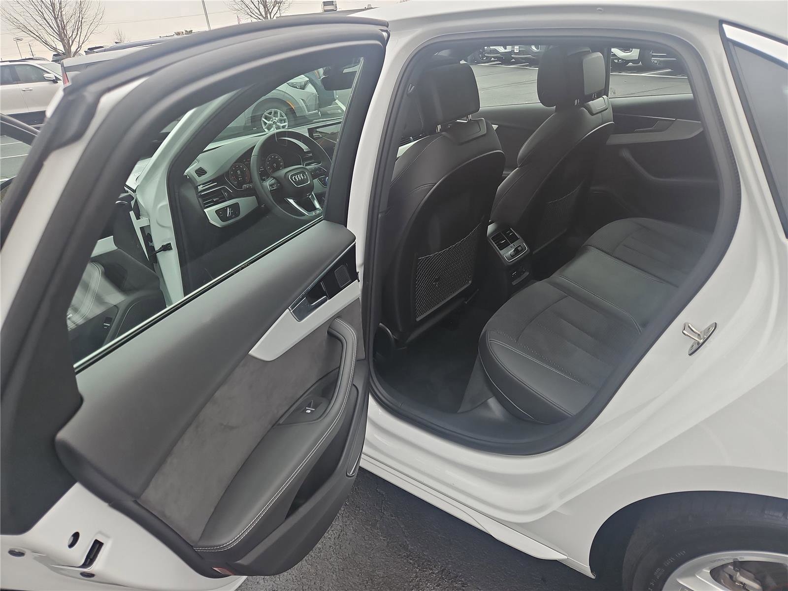 Used 2024 Audi A4 2.0T Premium Plus w/ Premium Plus Package image 24