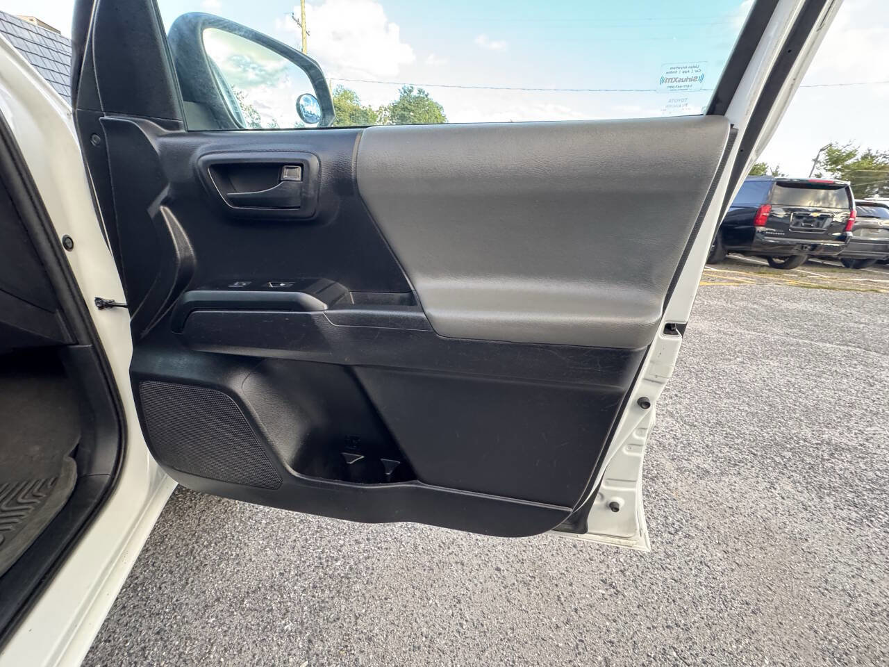 Used 2020 Toyota Tacoma SR image 62