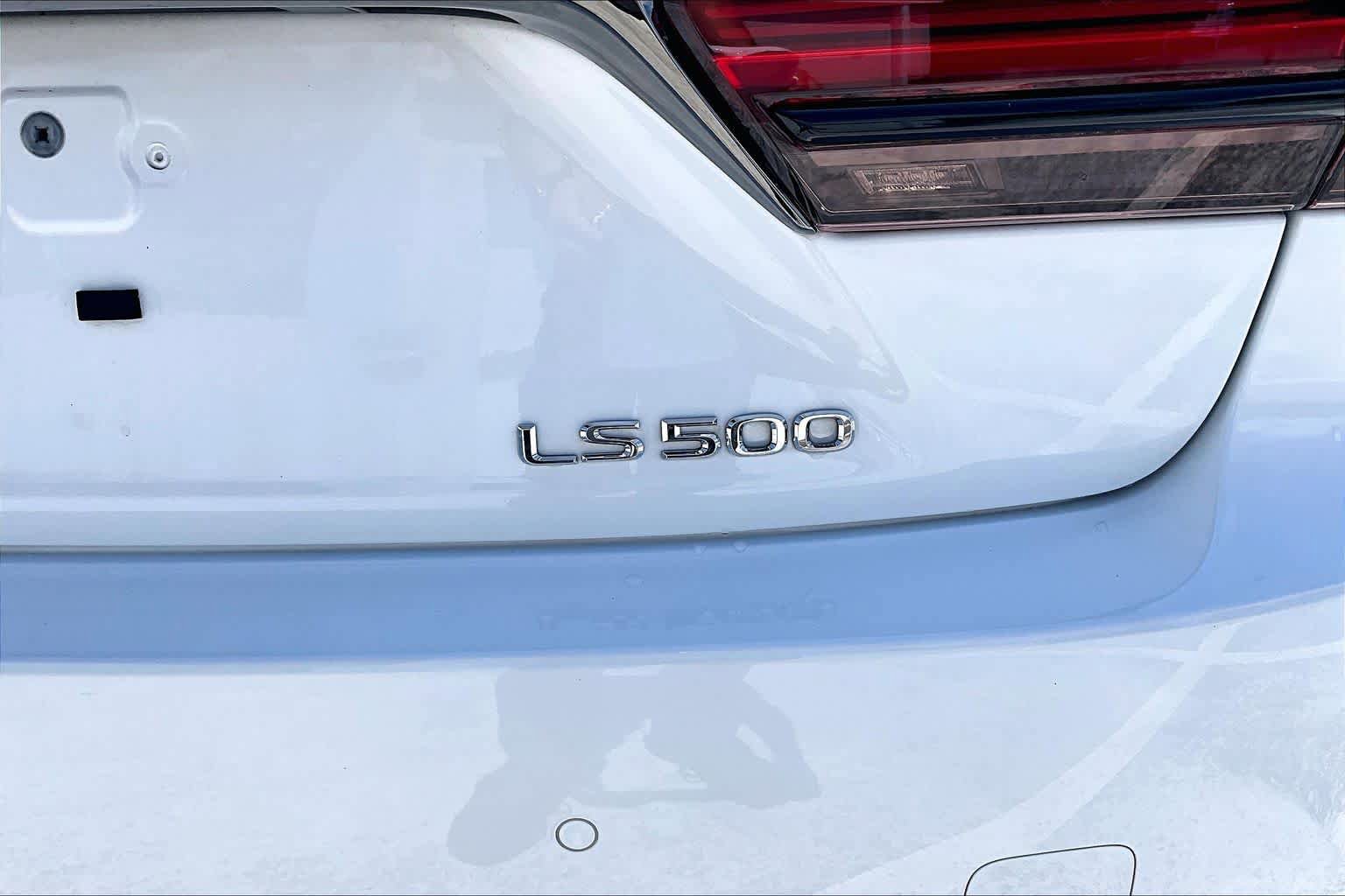 Used 2023 Lexus LS 500 F Sport w/ Cold Weather Package (CK) RWD image 30