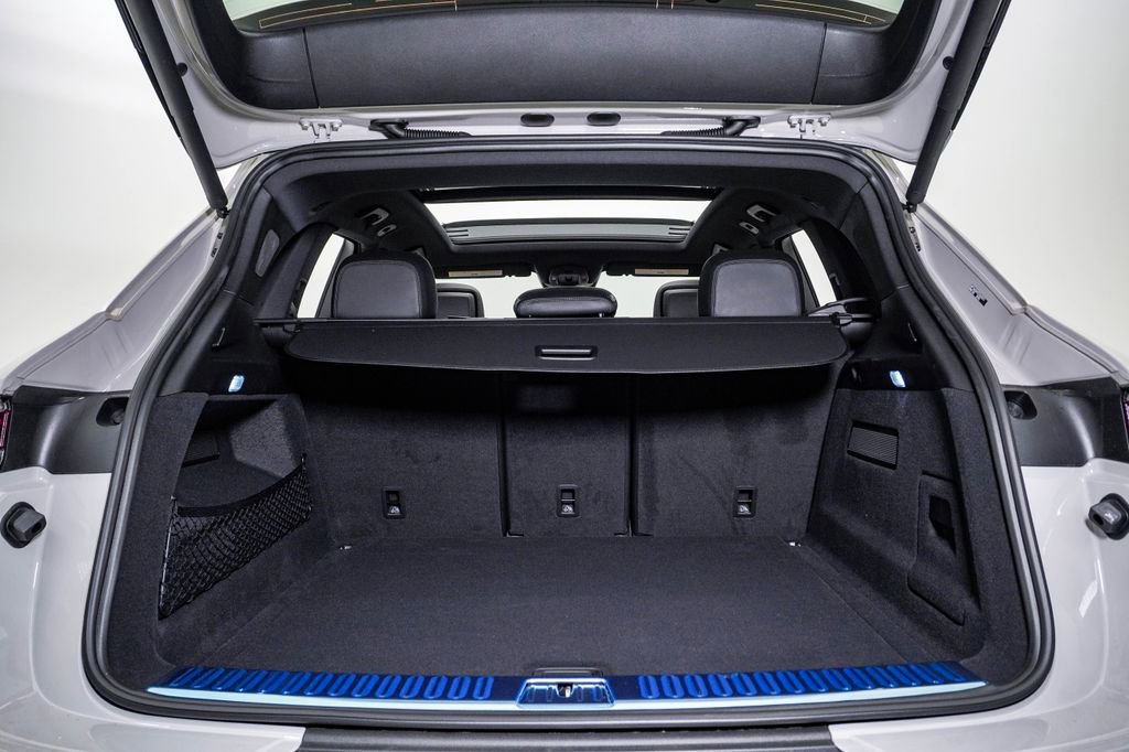 New 2026 Porsche Cayenne image 28