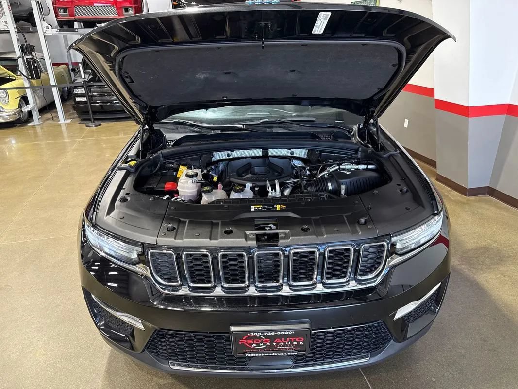 Used 2023 Jeep Grand Cherokee 4WD 4xe image 59