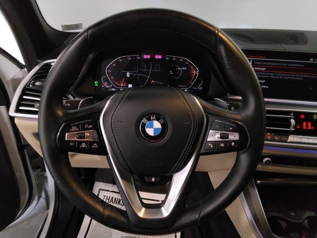 Used 2022 BMW X5 xDrive40i w/ Executive Package image 12
