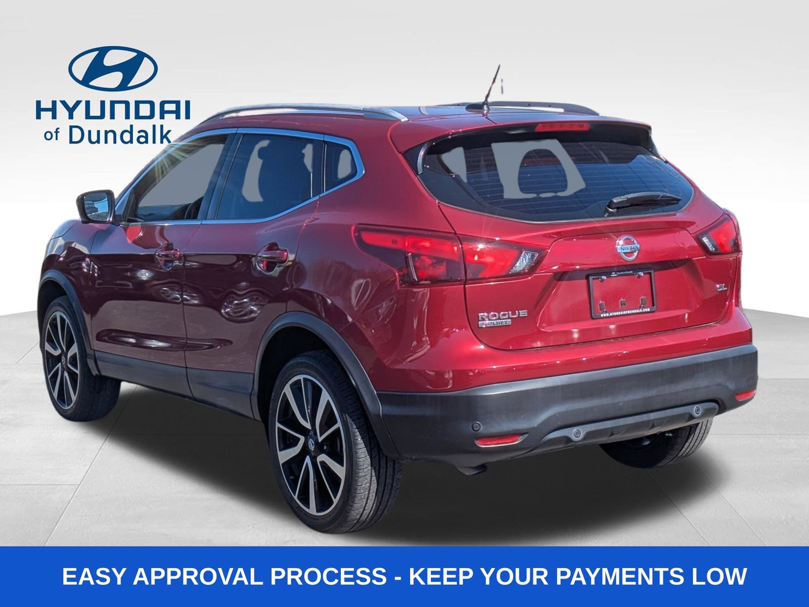 Used 2019 Nissan Rogue Sport SL image 3