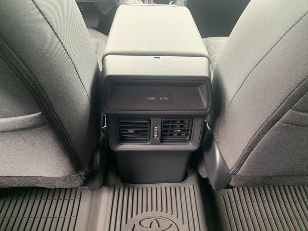 New 2026 Toyota RAV4 SE w/ Convenience Package AWD/4WD image 14