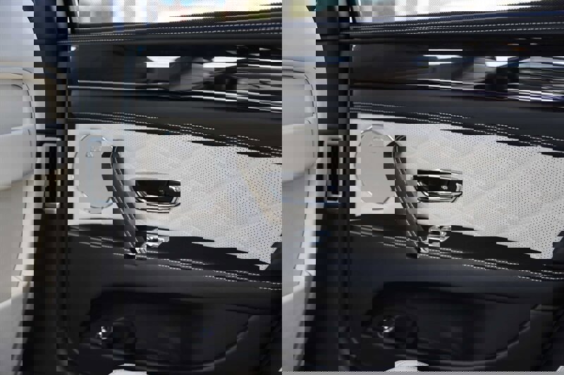 Used 2014 Bentley Flying Spur W12 AWD/4WD image 44