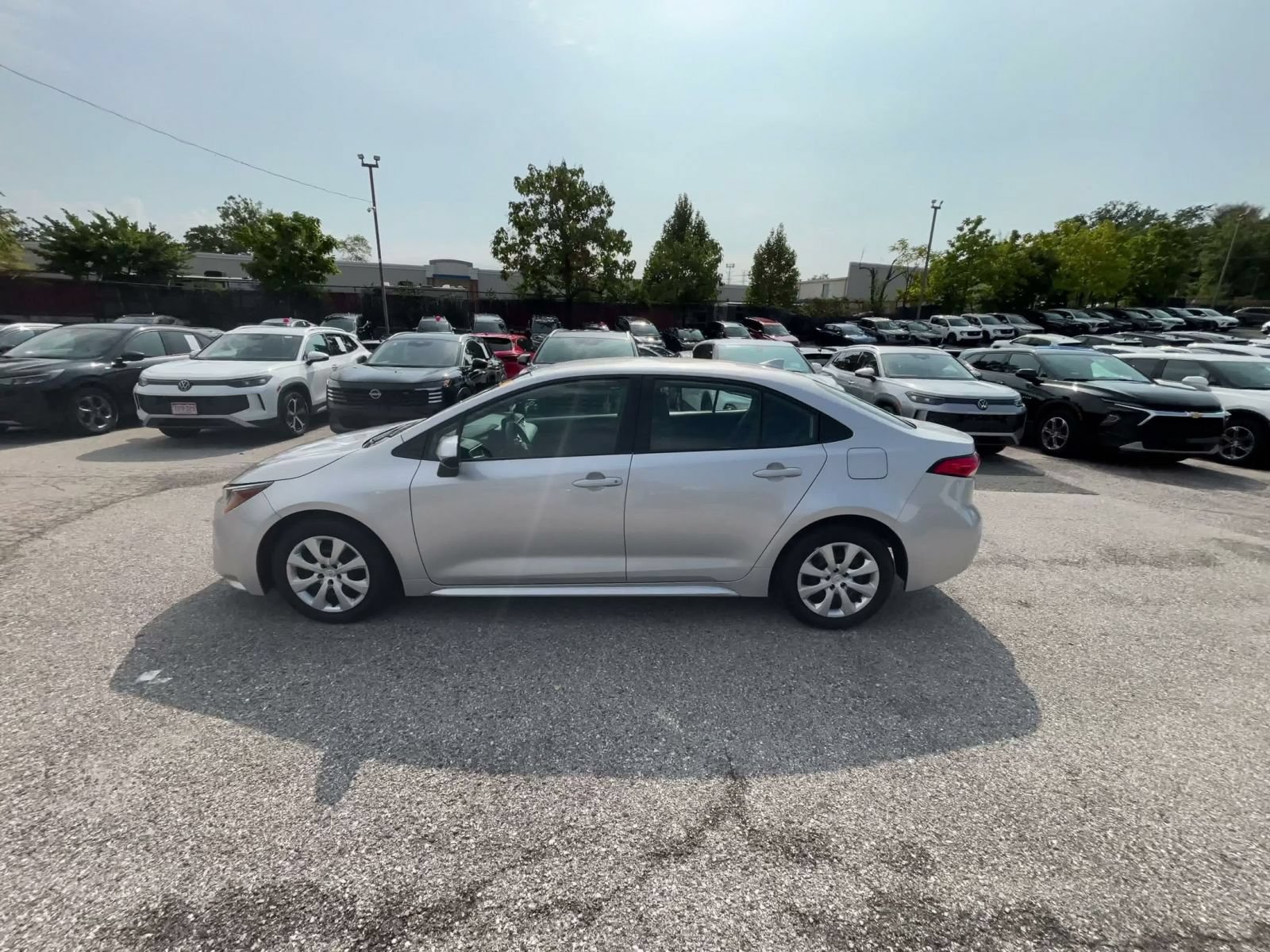 Used 2025 Toyota Corolla LE FWD image 8
