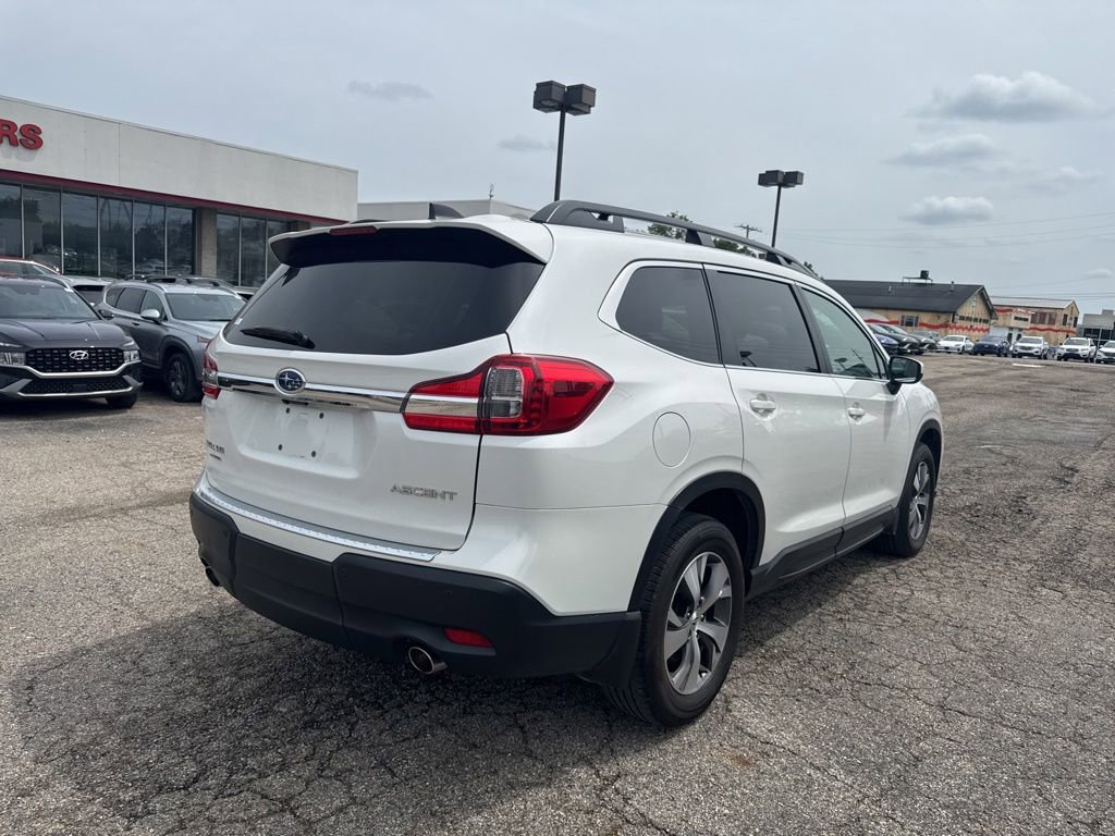 Used 2022 Subaru Ascent Premium w/ Convenience Package AWD/4WD image 5