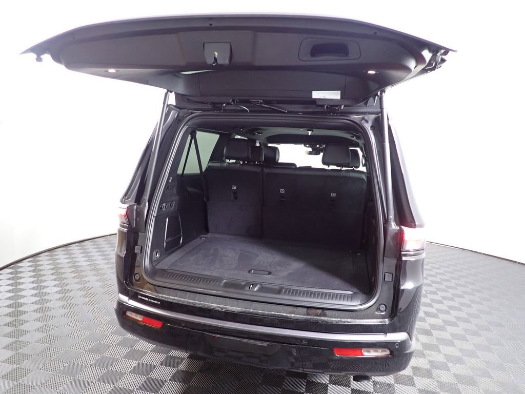 New 2026 Jeep Grand Wagoneer L 4WD image 16