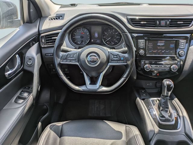 Used 2022 Nissan Rogue Sport SL FWD image 16