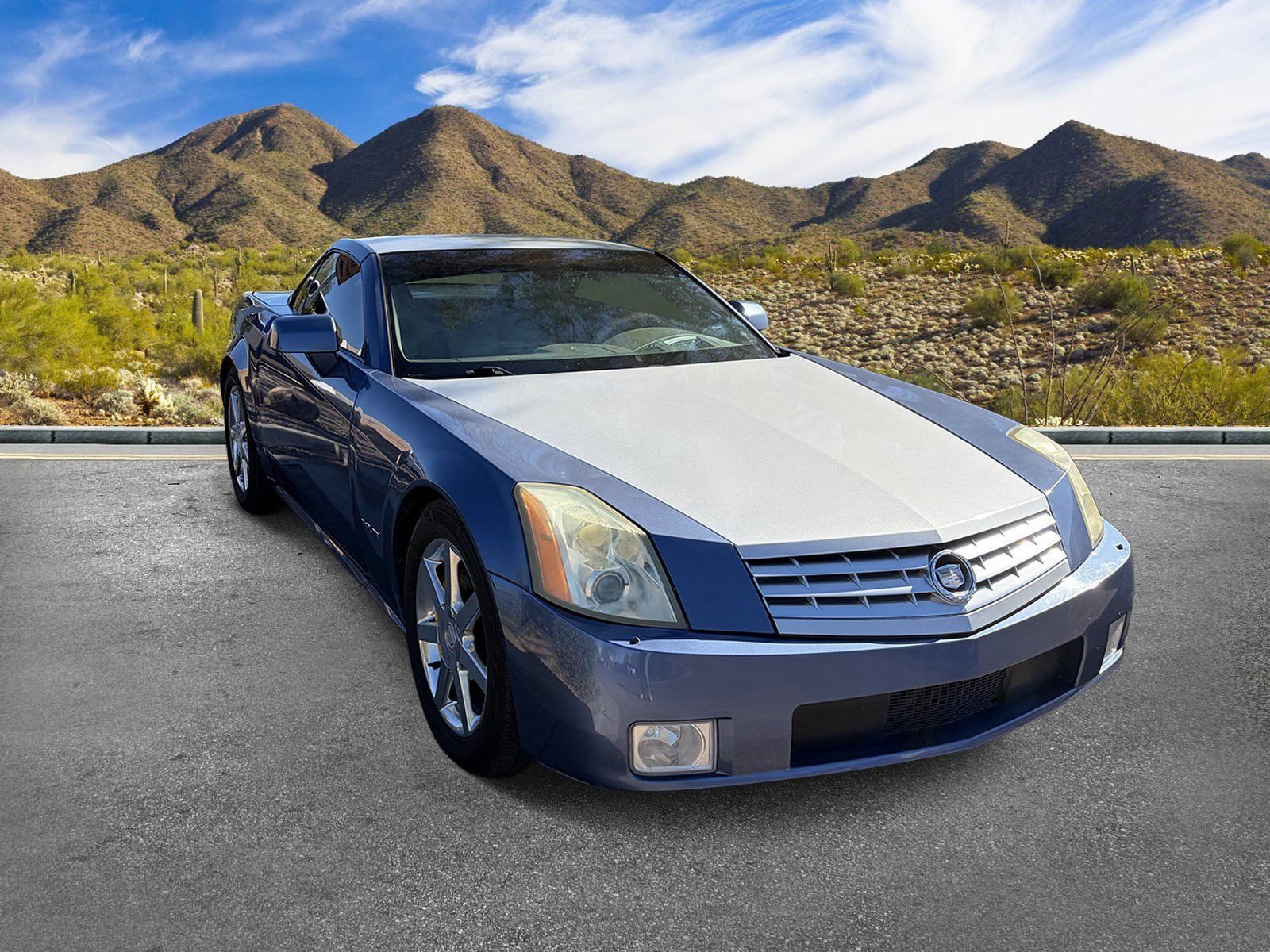 Used 2005 Cadillac XLR RWD image 6