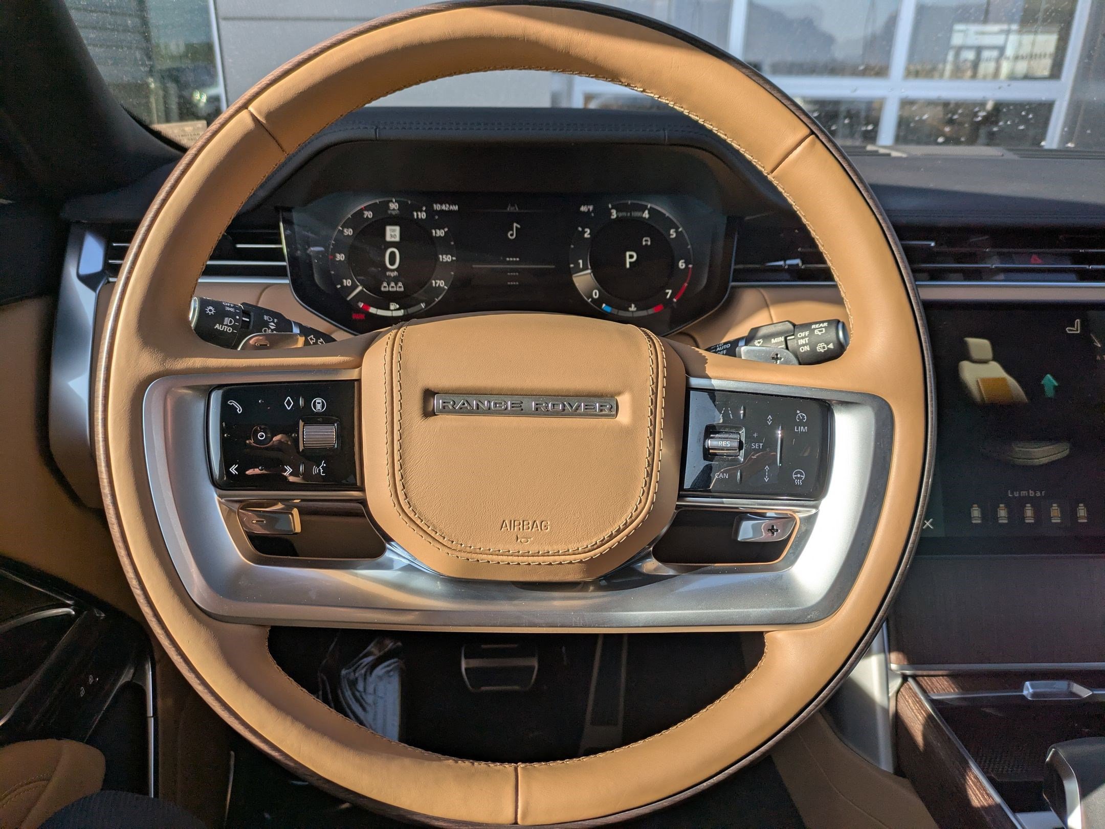 Certified 2024 Land Rover Range Rover SE image 15