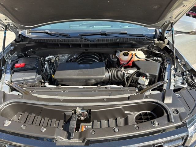 Certified 2024 Chevrolet Suburban Z71 w/ Luxury Package image 28