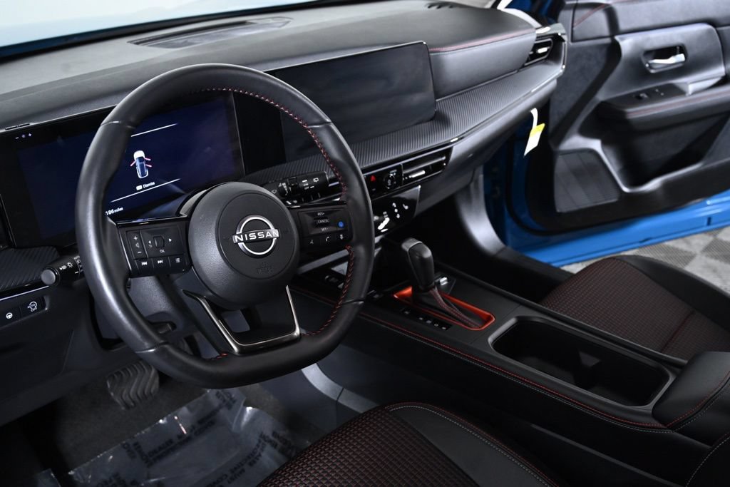 Certified 2025 Nissan Kicks SR w/ SR Premium Package FWD image 12