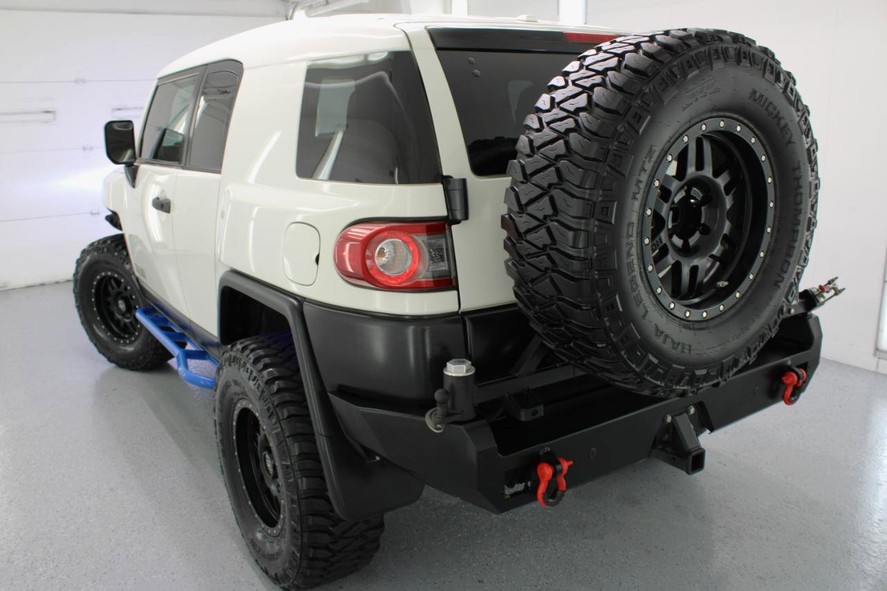 Used 2014 Toyota FJ Cruiser 4WD w/ Upgrade Package image 29