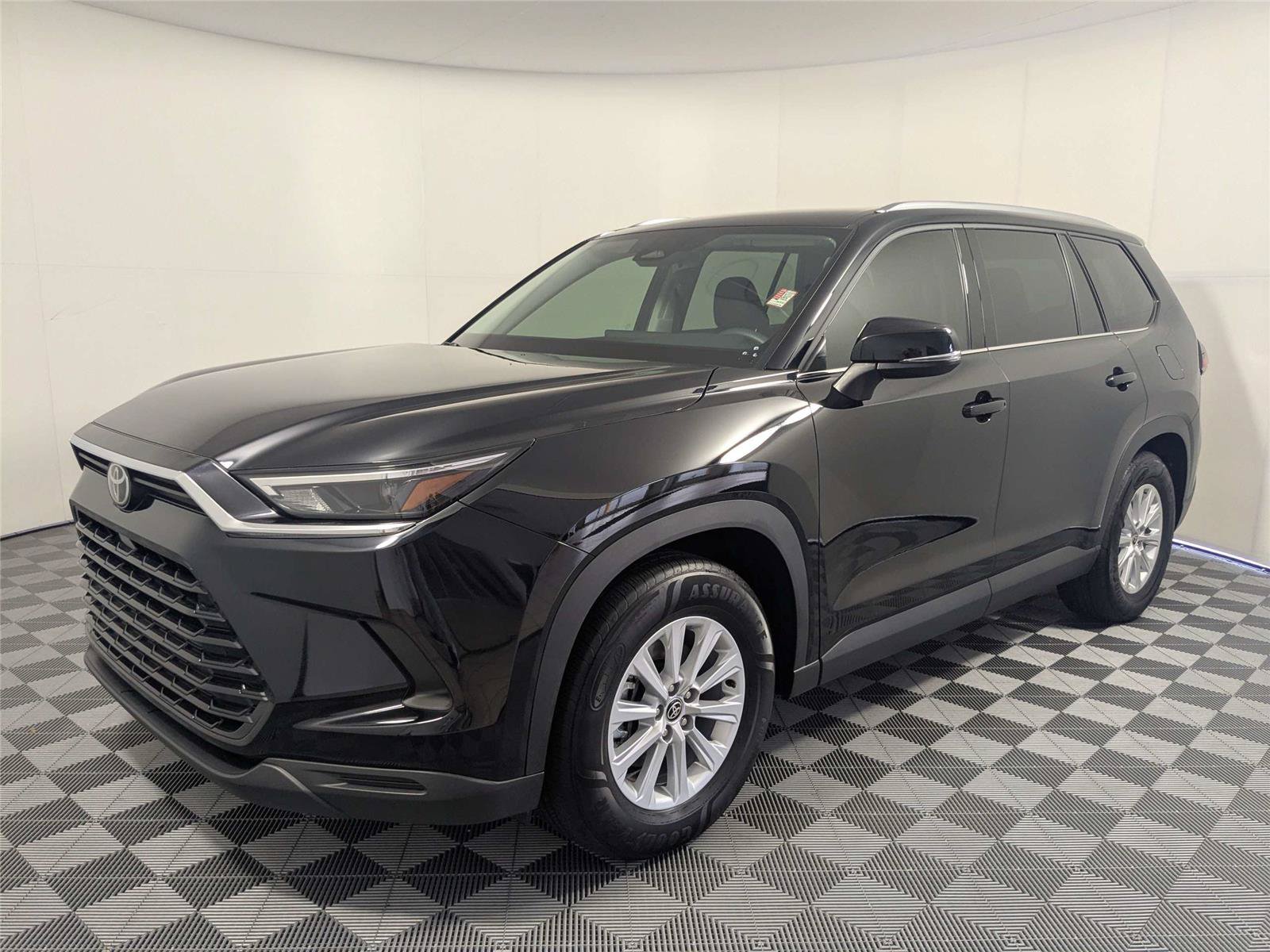 Certified 2025 Toyota Grand Highlander AWD Hybrid video 2