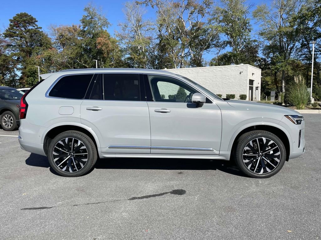 New 2026 Volvo XC90 B6 Plus w/ Protection Package Premier image 30