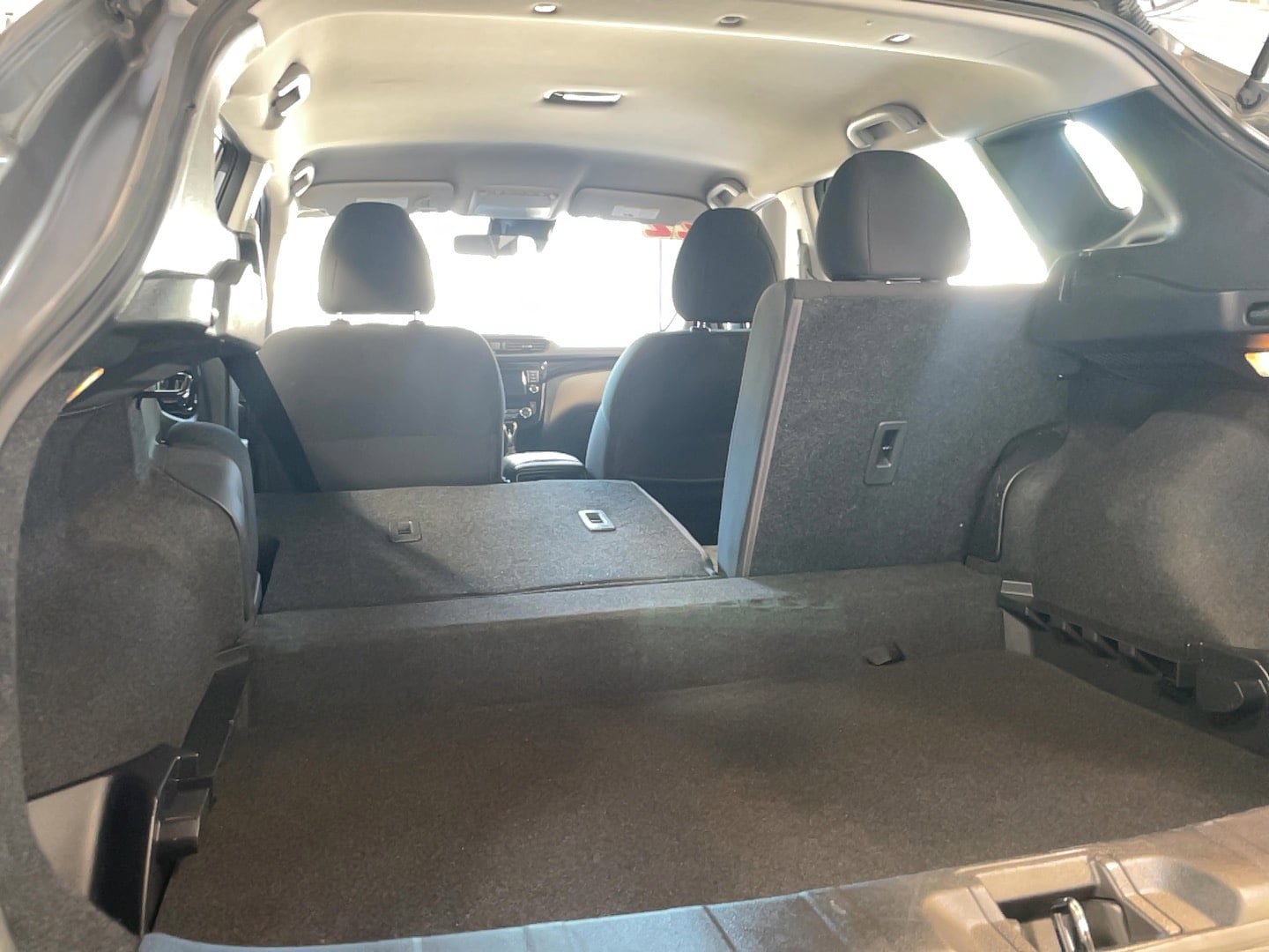 Used 2022 Nissan Rogue Sport SV AWD/4WD image 19