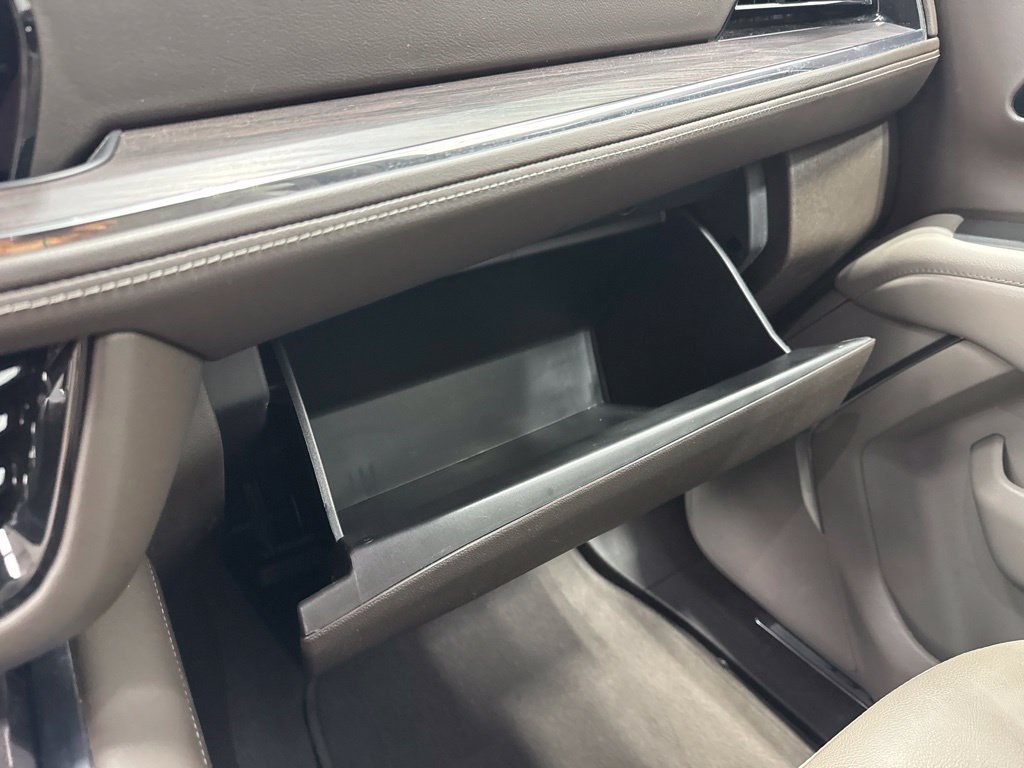 Used 2025 Chevrolet Tahoe LT RWD image 31