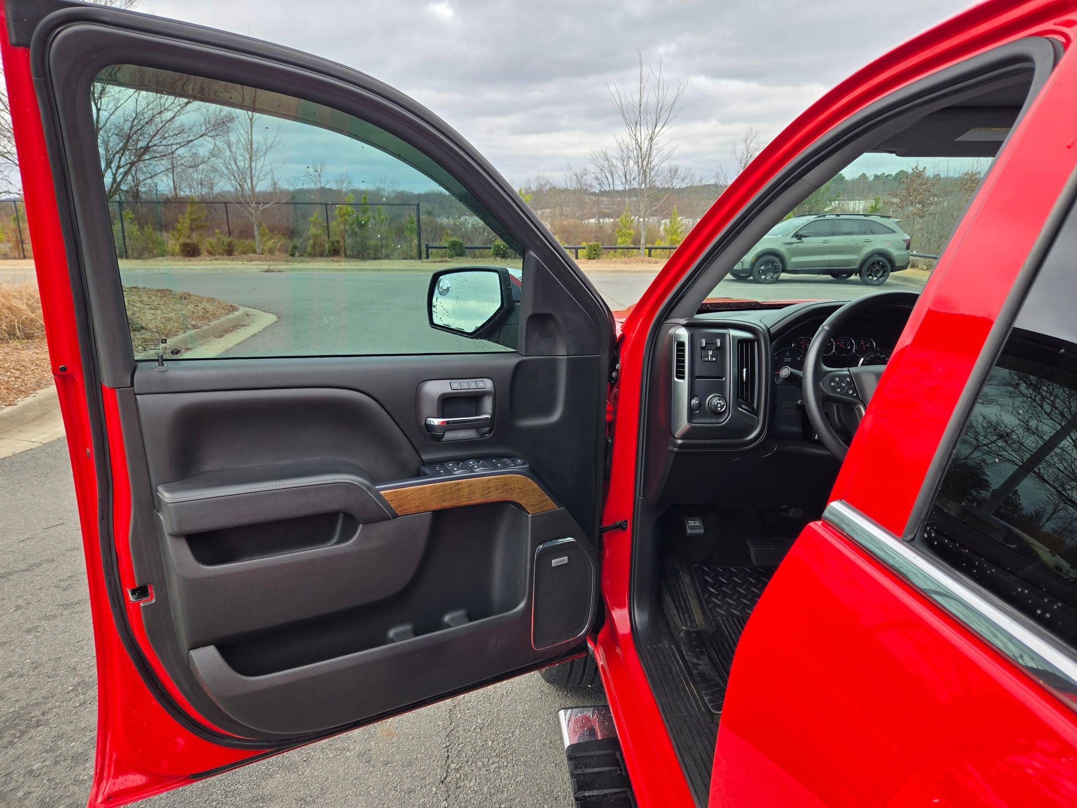 Used 2018 Chevrolet Silverado 1500 LTZ w/ Texas Edition image 20