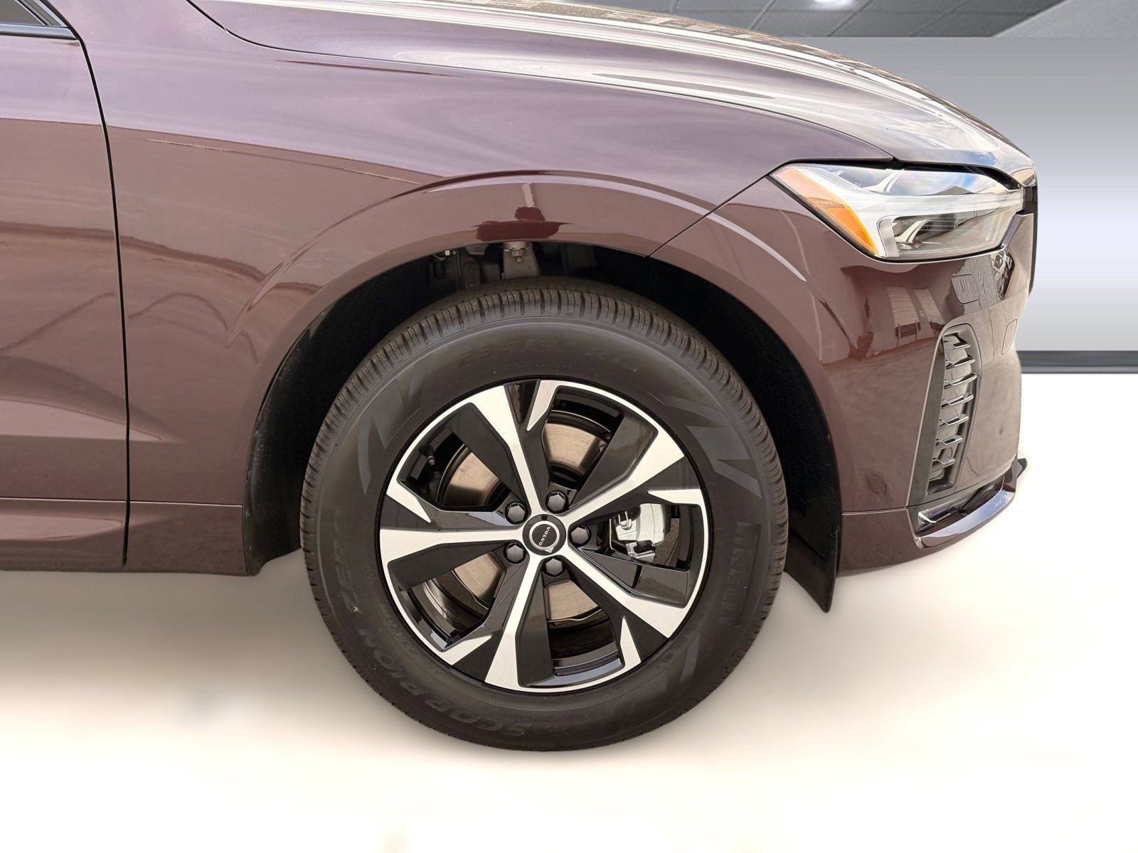 New 2026 Volvo XC60 B5 Core w/ Climate Package image 12