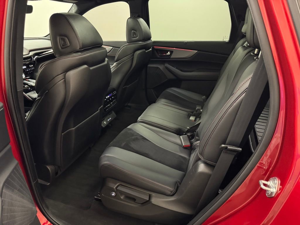 Used 2023 Acura MDX A-Spec image 31