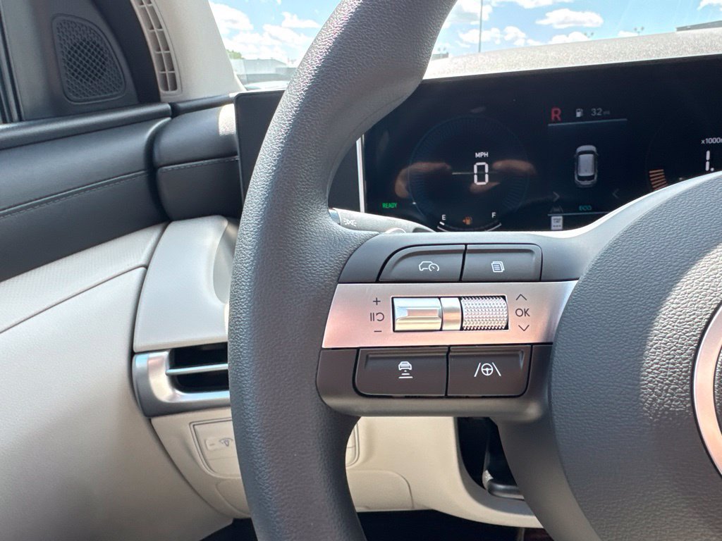 New 2026 Hyundai Tucson Blue SE FWD image 15