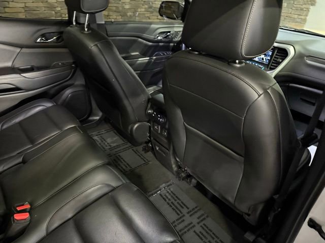 Used 2019 GMC Acadia SLT w/ LPO, Floor Liner Package FWD image 32
