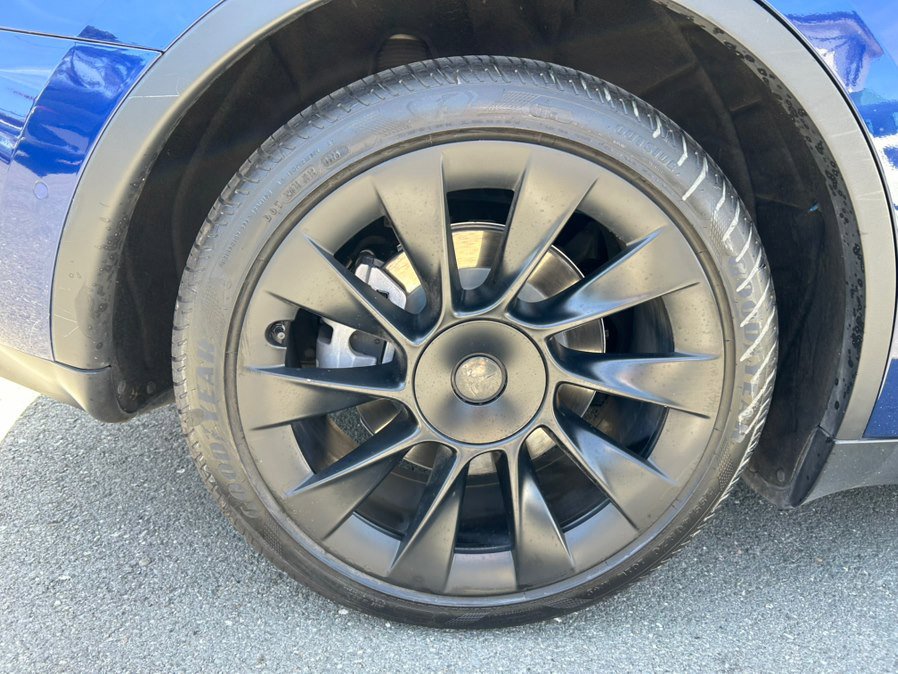 Used 2021 Tesla Model Y Long Range image 68