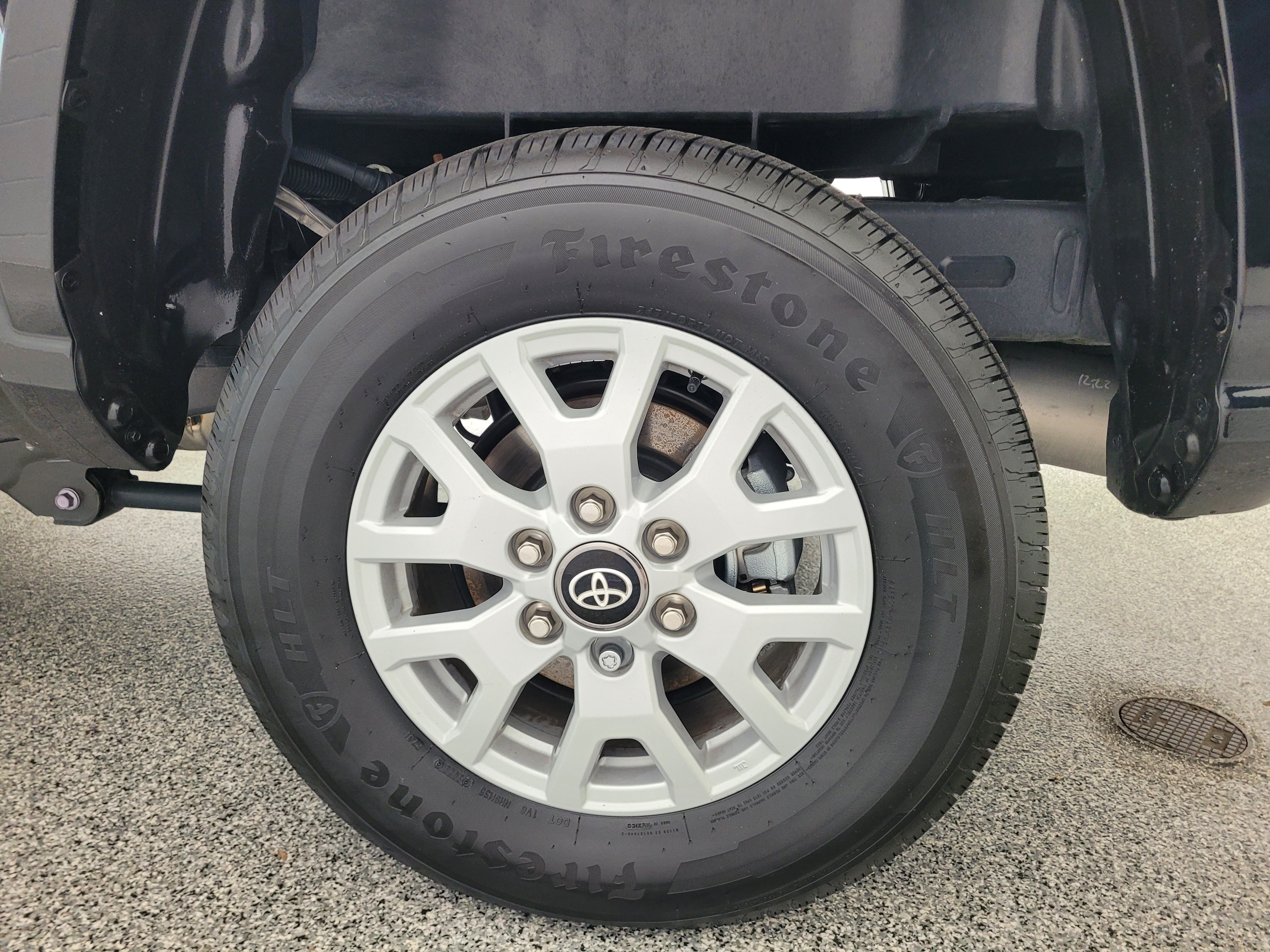 Certified 2026 Toyota Tacoma SR5 AWD/4WD image 6