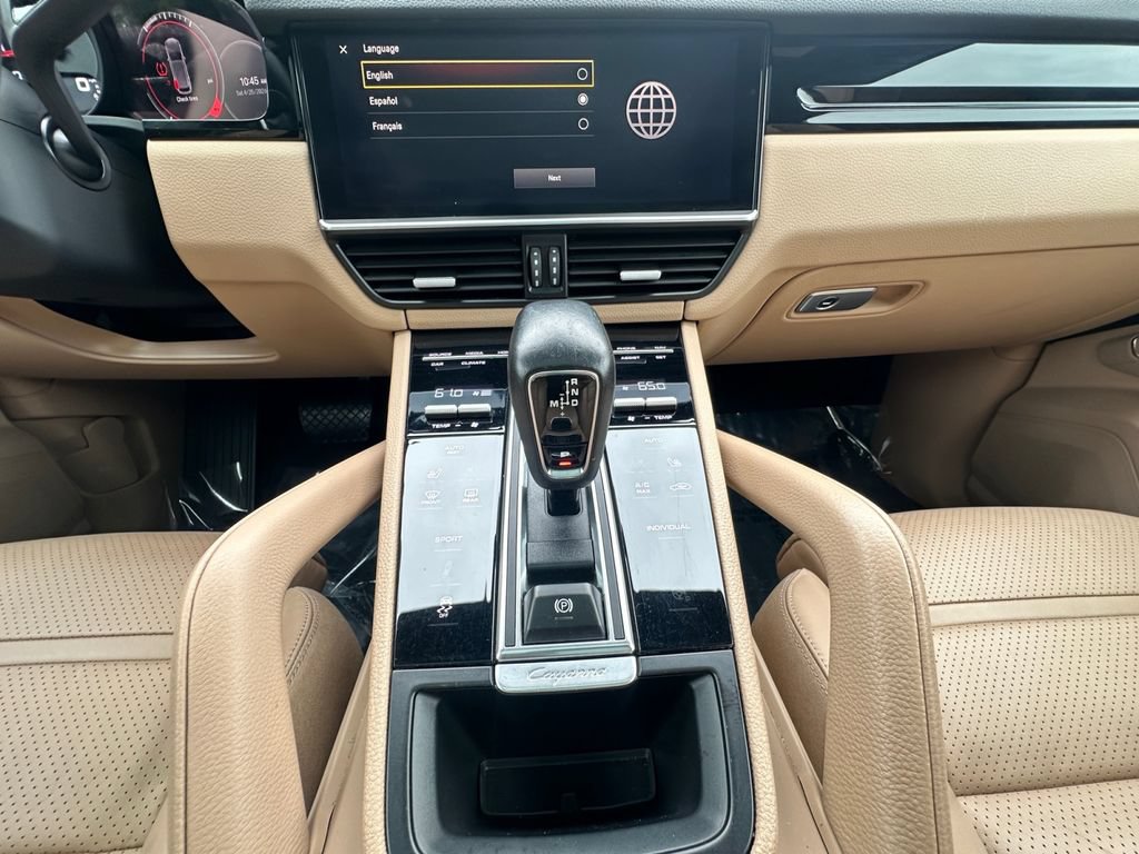 Used 2023 Porsche Cayenne AWD/4WD image 11
