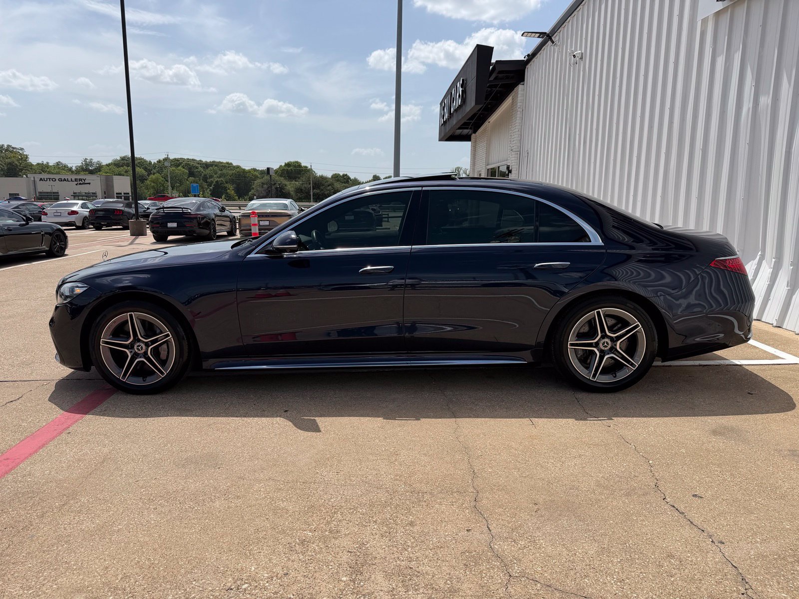 Used 2022 Mercedes-Benz S 580 4MATIC Sedan image 3