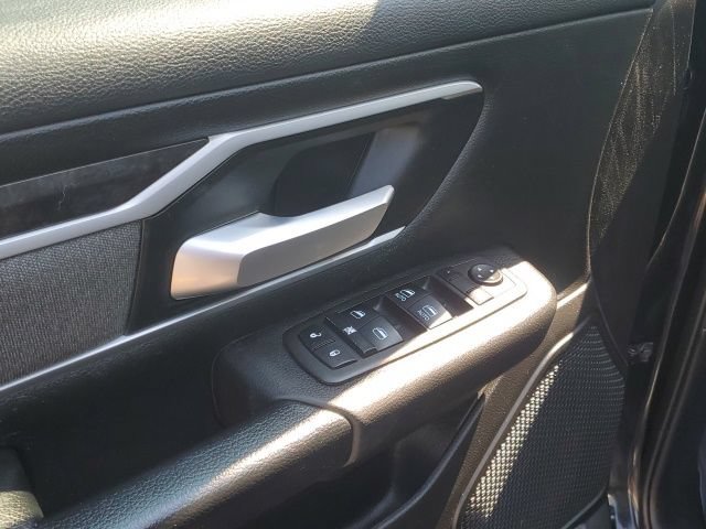 Certified 2022 RAM 1500 Big Horn w/ Night Edition AWD/4WD image 6