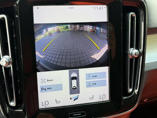Used 2020 Volvo XC40 T4 Momentum FWD image 21