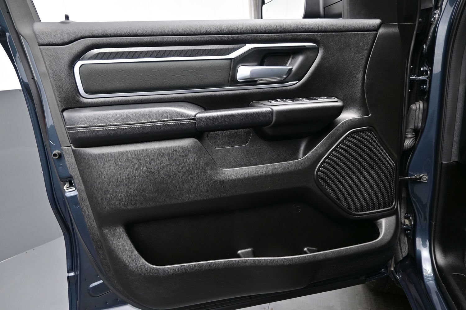 Used 2025 RAM 1500 Big Horn AWD/4WD image 12