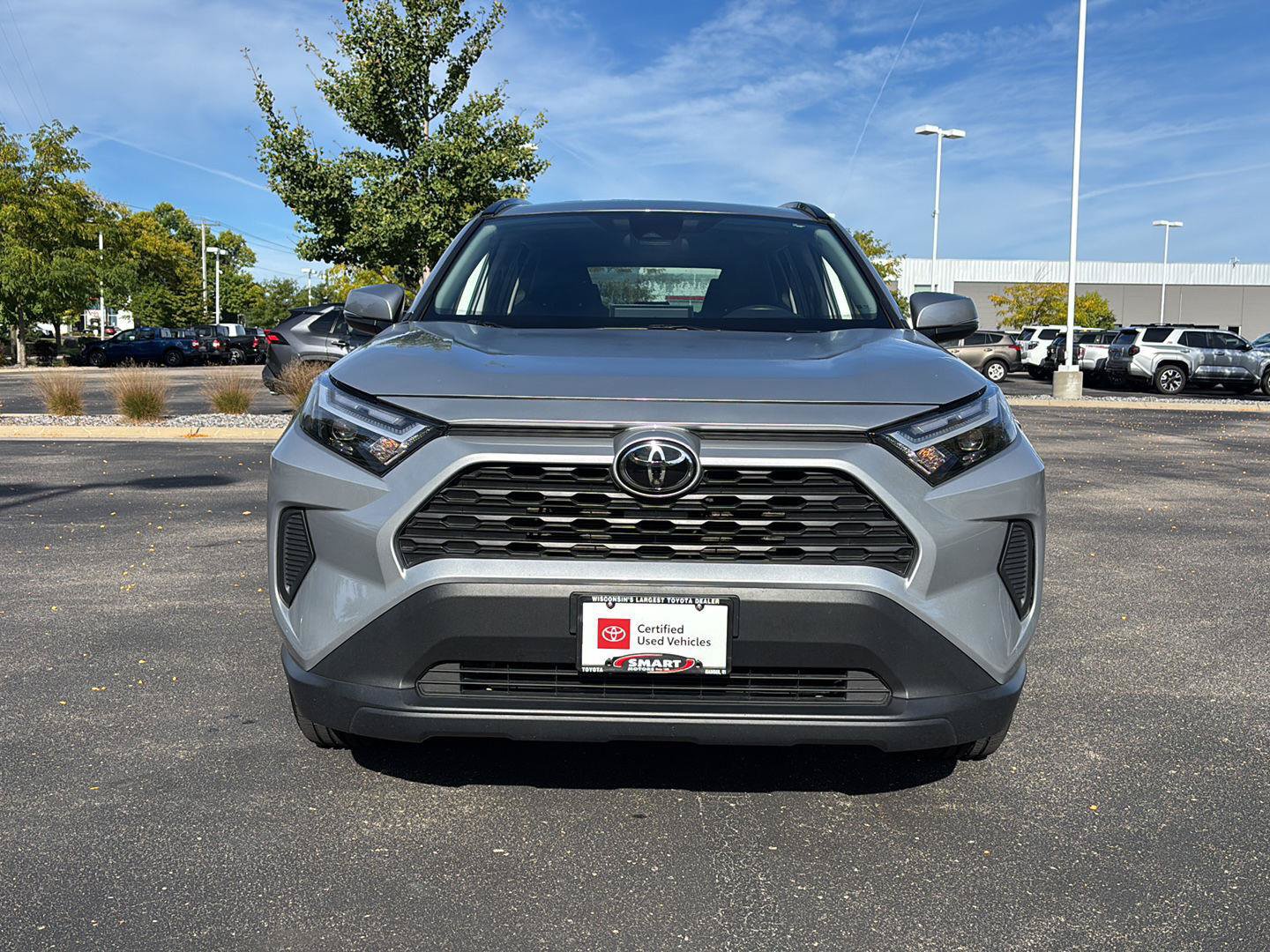 Used 2025 Toyota RAV4 XLE AWD/4WD image 5