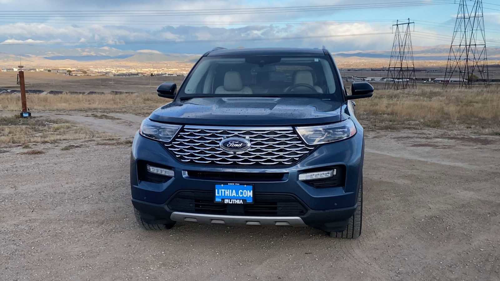 Used 2020 Ford Explorer Platinum w/ Premium Technology Package image 3
