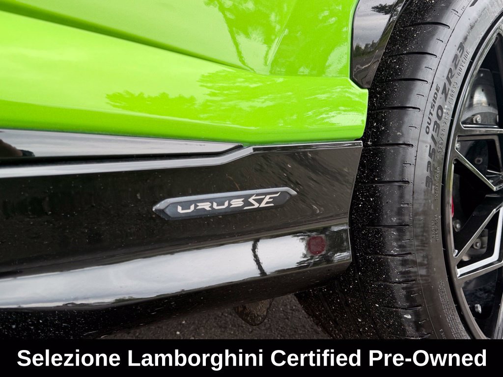 Used 2025 Lamborghini Urus SE AWD/4WD image 12